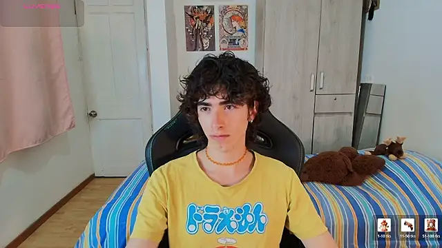 Nude Boy18 online show from January 16, 2026, 2:48 am