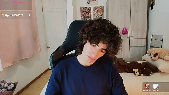 Snapshot of Nude_Boy18 chatting on February 5, 2026, 12:39 am Nude Boy18 online show from February 5, 2026, 12:39 am