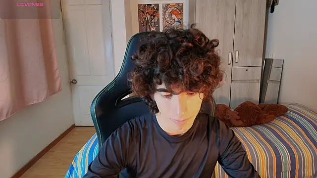 Snapshot of Nude_Boy18 chatting on January 16, 2026, 11:09 pm Nude Boy18 online show from January 16, 2026, 11:09 pm