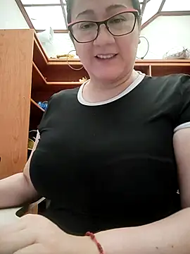 Aisha manzur online show from February 20, 2026, 6:43 pm