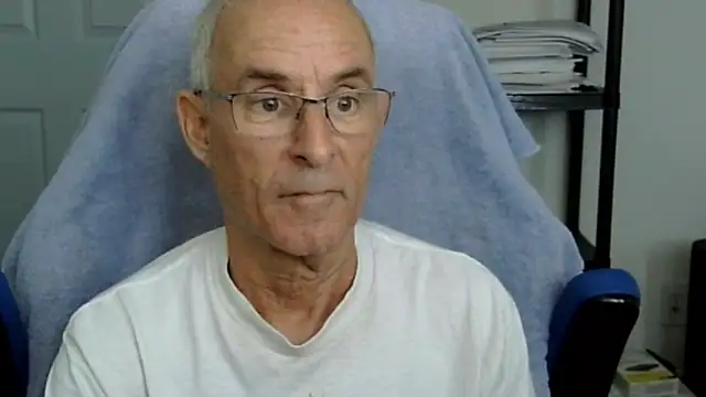 funone1999 online show from October 26, 2025, 6:19 pm