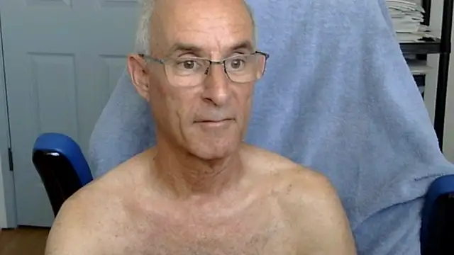 funone1999 online show from September 10, 2025, 9:14 pm