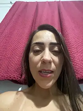 lucioliveira online show from November 3, 2025, 3:23 am