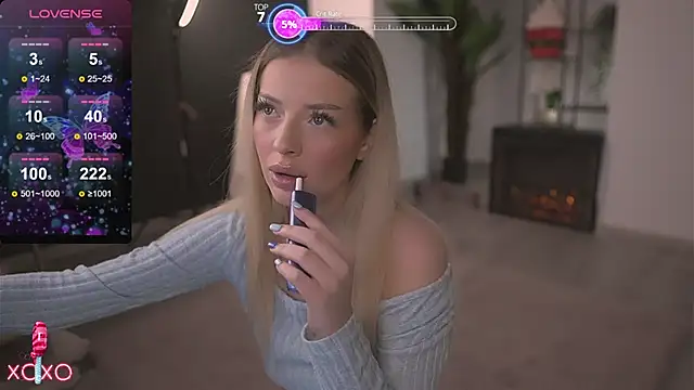 SerenaNoir online show from March 19, 2026, 10:54 pm