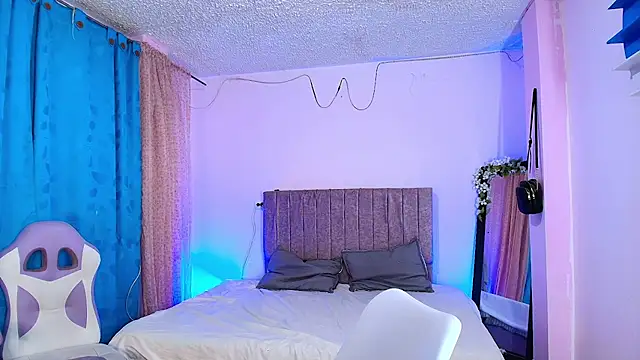 MiSofialeal online show from February 6, 2026, 6:48 pm