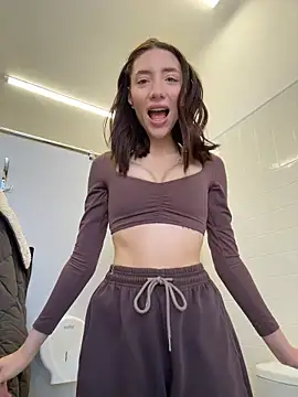 BallerinaCappuccino  online show from February 21, 2026, 7:32 am