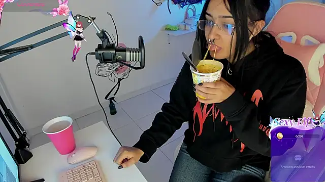 Angel kanon online show from March 28, 2026, 12:50 pm