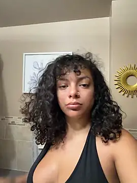 allybluee777 online show from April 8, 2026, 2:40 pm