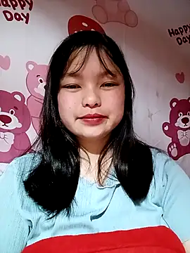 Snapshot of XoiXoi232 chatting on February 24, 2026, 2:18 pm XoiXoi232 online show from February 24, 2026, 2:18 pm