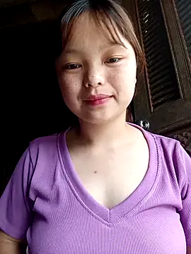 Snapshot of XoiXoi232 chatting on November 14, 2025, 7:12 am XoiXoi232 online show from November 14, 2025, 7:12 am