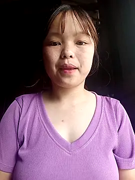 Snapshot of XoiXoi232 chatting on November 15, 2025, 2:48 am XoiXoi232 online show from November 15, 2025, 2:48 am