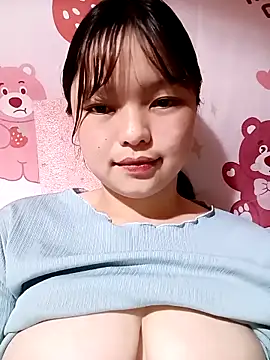 Snapshot of XoiXoi232 chatting on November 11, 2025, 2:50 am XoiXoi232 online show from November 11, 2025, 2:50 am