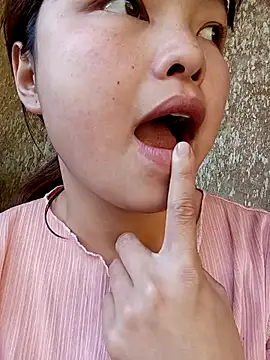 Snapshot of XoiXoi232 chatting on November 30, 2025, 8:26 am XoiXoi232 online show from November 30, 2025, 8:26 am