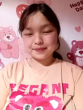 Snapshot of XoiXoi232 chatting on December 3, 2025, 9:09 am XoiXoi232 online show from December 3, 2025, 9:09 am