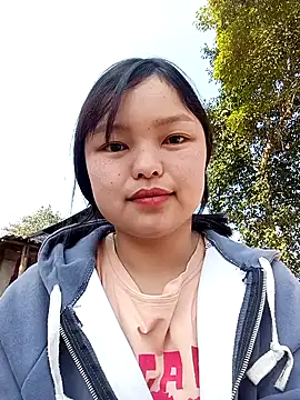 Snapshot of XoiXoi232 chatting on January 12, 2026, 5:25 am XoiXoi232 online show from January 12, 2026, 5:25 am