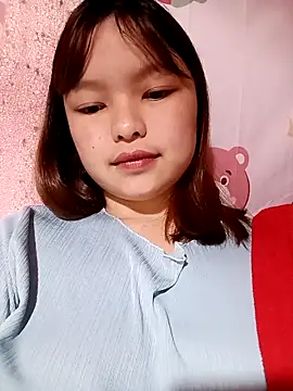 Snapshot of XoiXoi232 chatting on November 25, 2025, 1:06 am XoiXoi232 online show from November 25, 2025, 1:06 am