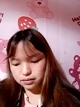 Snapshot of XoiXoi232 chatting on November 18, 2025, 10:18 am XoiXoi232 online show from November 18, 2025, 10:18 am