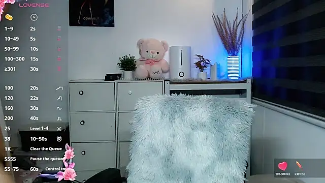  Jenniyah  online show from November 27, 2025, 4:46 am