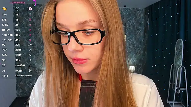 OdellaFrake online show from March 14, 2026, 11:11 pm