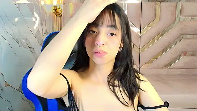 zoe r  online show from September 10, 2025, 3:05 am