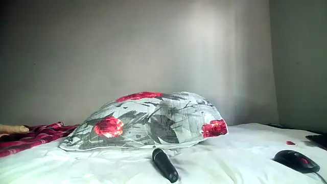 Snapshot of blueyXxX chatting on February 26, 2026, 11:54 am blueyXxX online show from February 26, 2026, 11:54 am