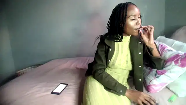 Snapshot of blueyXxX chatting on May 10, 2026, 3:14 pm blueyXxX online show from May 10, 2026, 3:14 pm