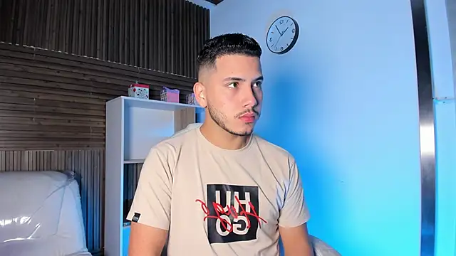 Axel grey  online show from September 19, 2025, 12:09 pm