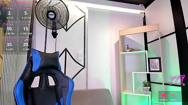 Snapshot of Axel_grey_ chatting on July 5, 2026, 5:14 am Axel grey online show from July 5, 2026, 5:14 am