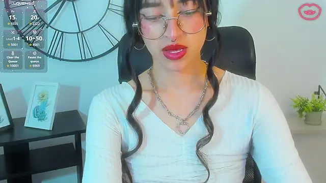  Amatista Fire online show from November 18, 2025, 2:53 pm