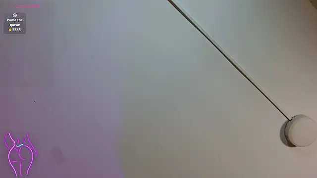 CYRUS TAY online show from June 4, 2026, 12:43 pm