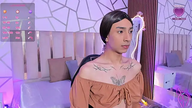 CYRUS TAY online show from April 15, 2026, 1:37 pm