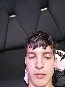 Snapshot of Jheampiiero chatting on February 4, 2026, 8:37 pm Jheampiiero online show from February 4, 2026, 8:37 pm