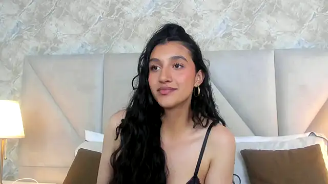 ValentiinaCruz online show from October 23, 2025, 10:41 pm