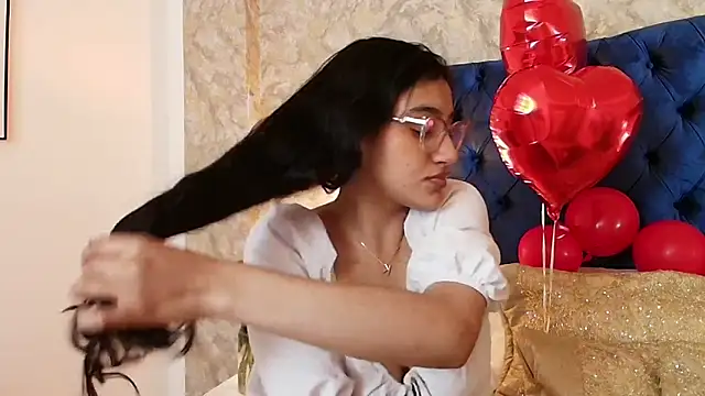 ValentiinaCruz online show from February 12, 2026, 5:34 pm