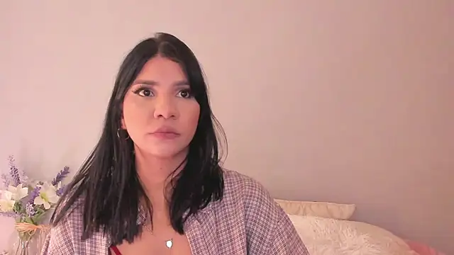 Laura-angeel online show from January 31, 2026, 8:29 pm