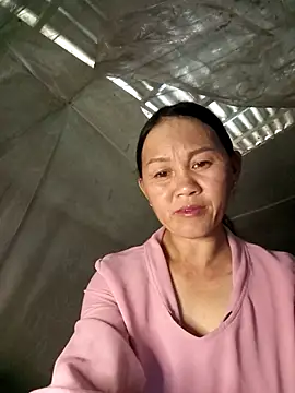 MaiHoa69 online show from April 14, 2026, 6:18 am