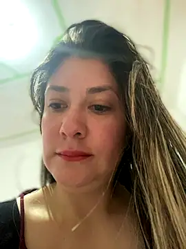 Abby-LS online show from November 26, 2025, 1:33 pm