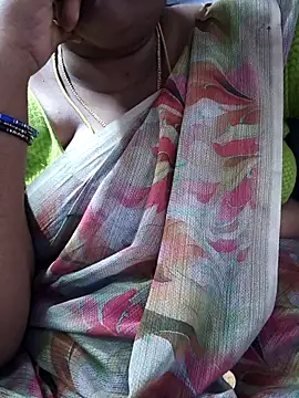 TAMIL ELAKKIYA online show from December 19, 2025, 8:06 am