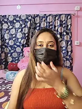 Cute-lusi online show from July 23, 2026, 7:54 pm