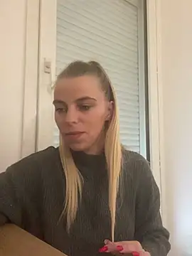 BrumeLove online show from April 14, 2026, 8:41 am