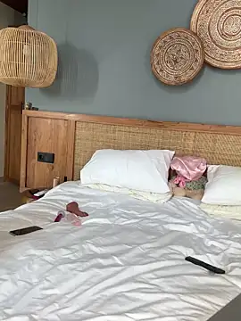 auriangel online show from February 6, 2026, 1:34 am