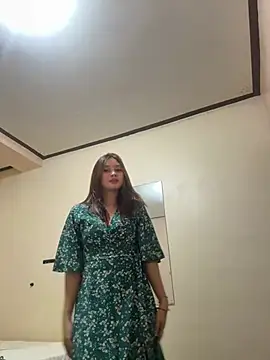 Snapshot of LanySylvia chatting on April 30, 2026, 2:57 pm LanySylvia online show from April 30, 2026, 2:57 pm