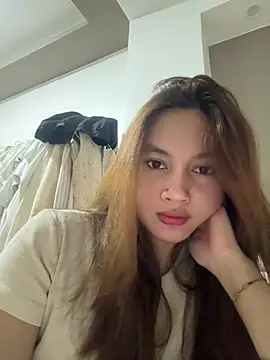 Snapshot of LanySylvia chatting on May 25, 2026, 6:45 am LanySylvia online show from May 25, 2026, 6:45 am