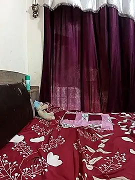 MEERAcle online show from April 6, 2026, 4:57 am