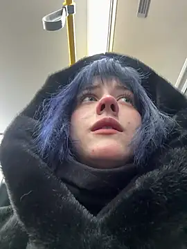 Only April online show from January 12, 2026, 6:53 am