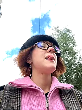 Only April online show from October 2, 2025, 10:07 am