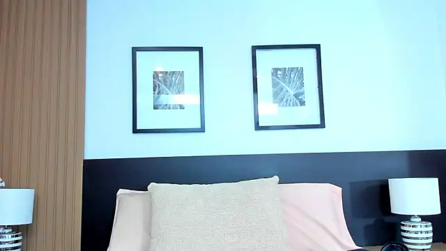 catalina jolie online show from December 19, 2025, 4:27 am