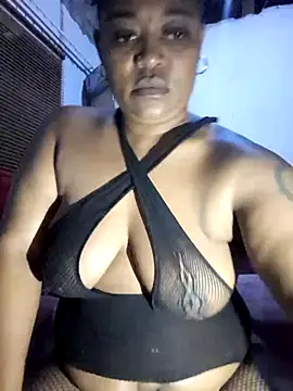 BigAssjuicy26 online show from October 29, 2025, 6:07 pm