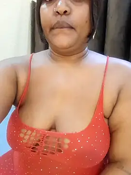 BigAssjuicy26 online show from November 13, 2025, 6:23 pm