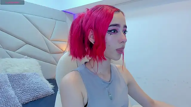 persefone 333 online show from September 24, 2025, 7:42 pm